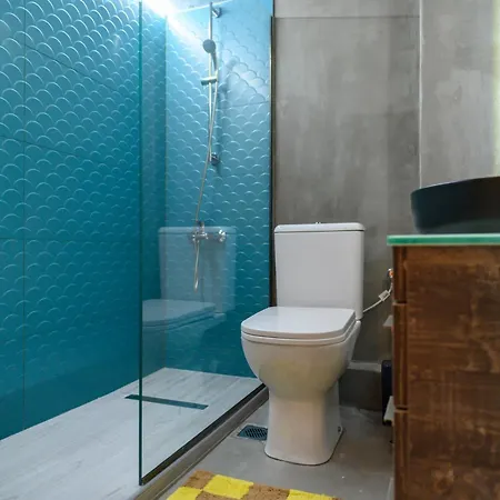 Serenity And 2 Bedroom Luxury In Kalamaria Apartmán *