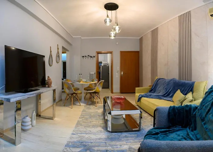 Serenity And 2 Bedroom Luxury In Kalamaria Apartmán