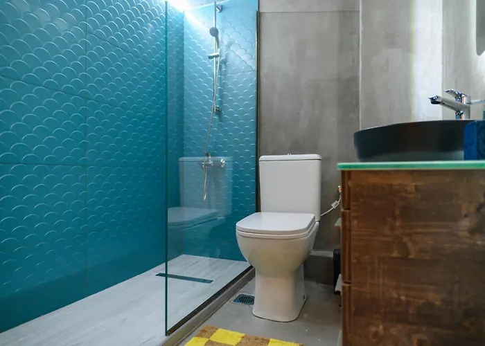 Serenity And 2 Bedroom Luxury In Kalamaria Apartmán *