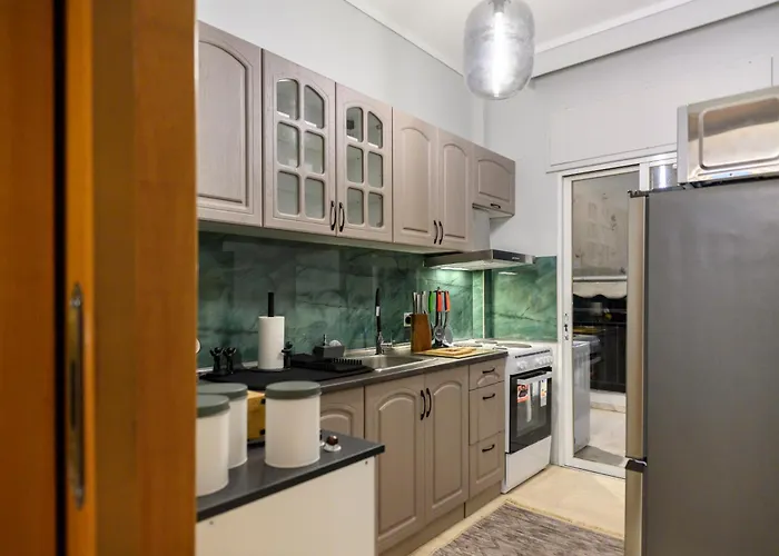 Serenity And 2 Bedroom Luxury In Kalamaria *