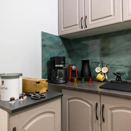 Serenity And 2 Bedroom Luxury In Kalamaria *